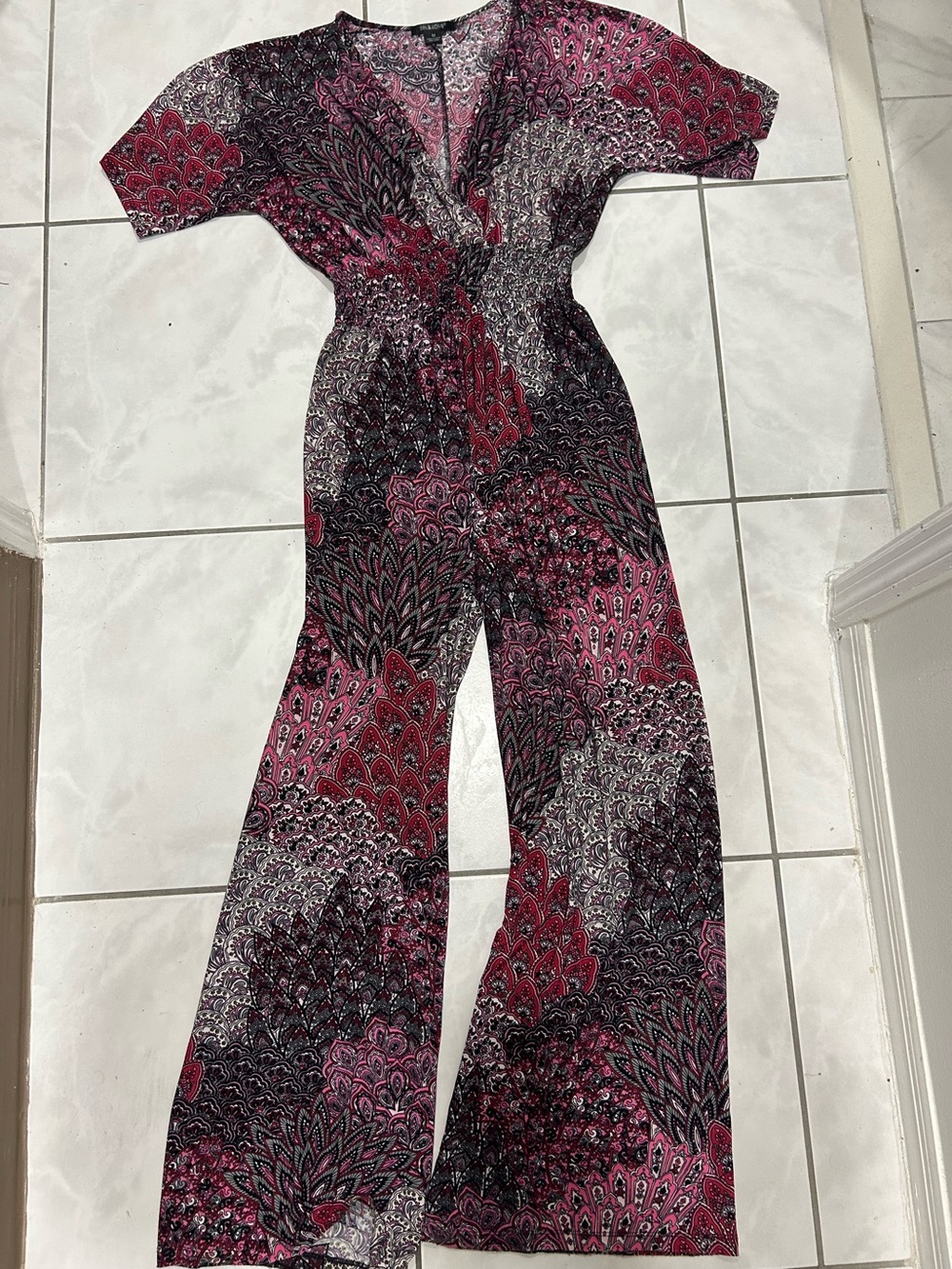 5th & Love Multi Color Parsley Printed Wide-Leg Jumpsuit V-Neck Short Sleeve M